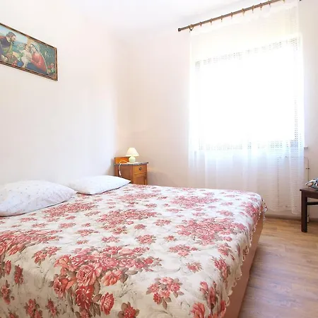 Apartments Ratko 1416 Galižana